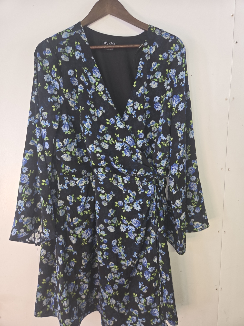 City Chic Blue Floral Wrap Nightdress